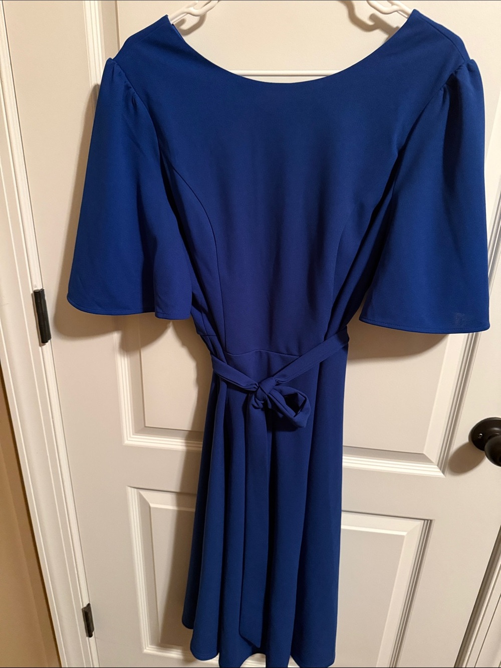 Elegant Blue Midi Dress with Tie Waist